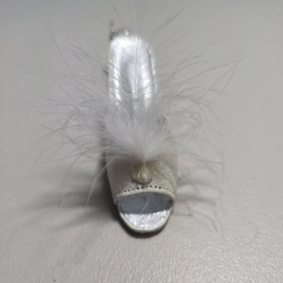 EUC Tiny Shoe Ornament - Picture 4 of 5